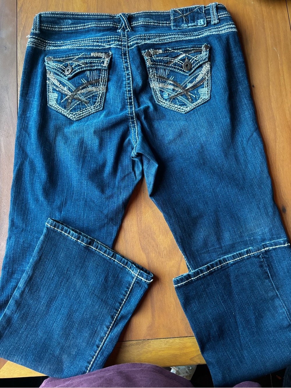 Trademark H Women’s Boot-Cut Jeans in Distressed Dark Blue size 16